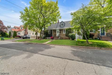 347 Livingston Road Linden NJ 07036