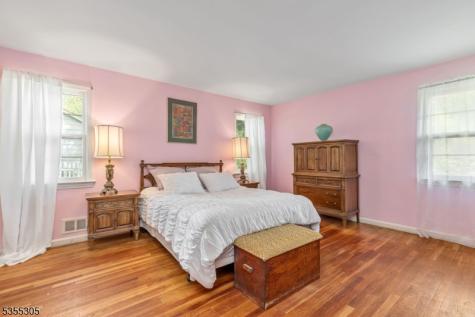 15 Evergreen Terrace Millburn NJ 07041