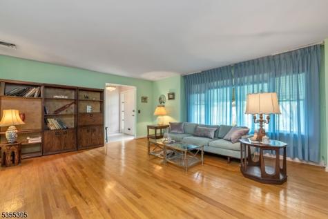 15 Evergreen Terrace Millburn NJ 07041