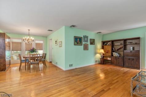 15 Evergreen Terrace Millburn NJ 07041