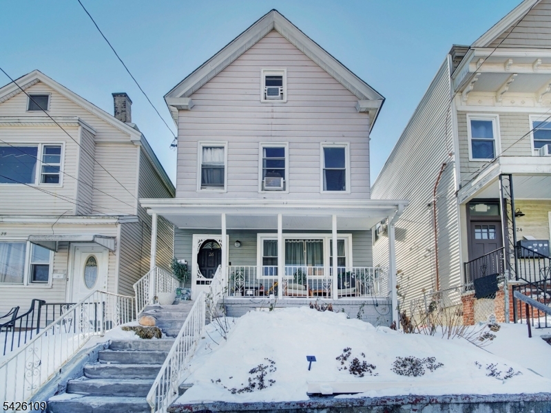 26 E 49th Street Bayonne NJ 07002