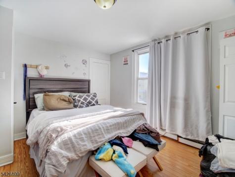 26 E 49th Street Bayonne NJ 07002