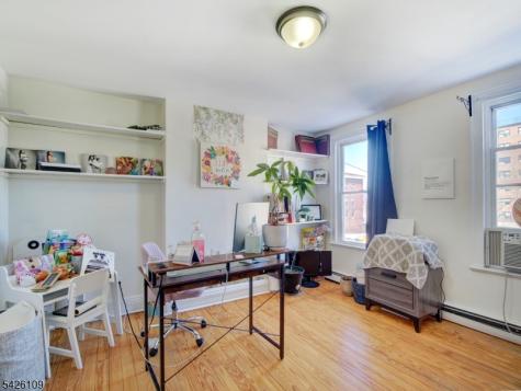 26 E 49th Street Bayonne NJ 07002