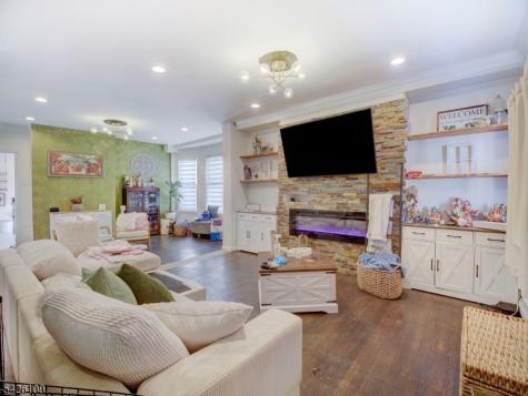 26 E 49th Street Bayonne NJ 07002