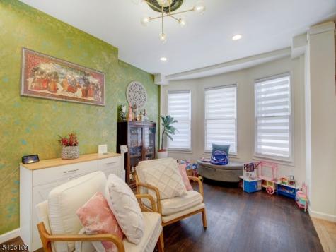 26 E 49th Street Bayonne NJ 07002