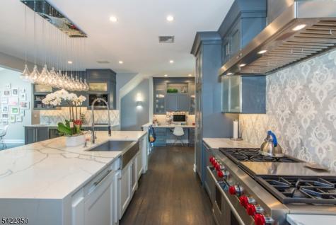 181 Boulevard Mountain Lakes NJ 07046