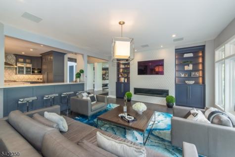 181 Boulevard Mountain Lakes NJ 07046