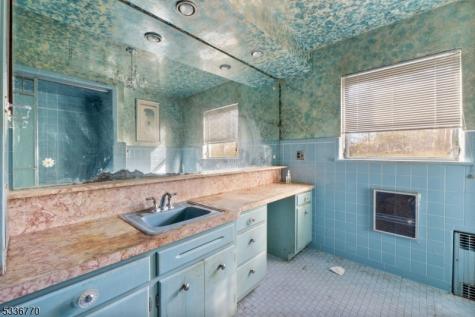 20 Hidden Glen Road Upper Saddle River NJ 07458