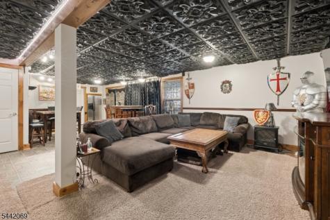 16 Bowers Drive Allamuchy NJ 07840