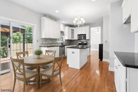 16 Bowers Drive Allamuchy NJ 07840