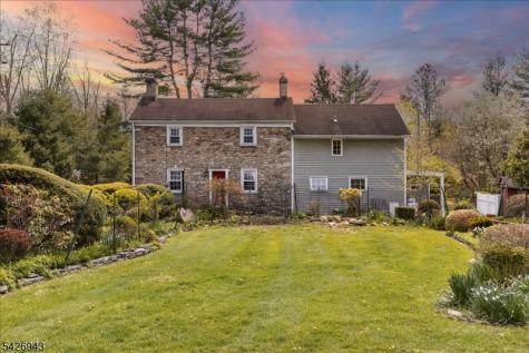 685 Woodglen Road Lebanon NJ 08826