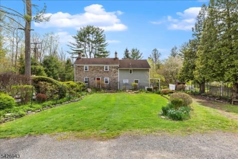 685 Woodglen Road Lebanon NJ 08826