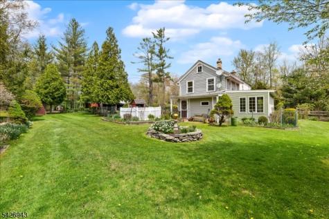 685 Woodglen Road Lebanon NJ 08826