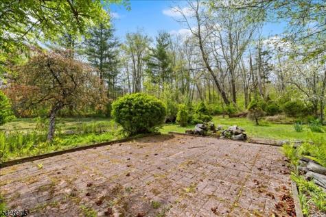 685 Woodglen Road Lebanon NJ 08826