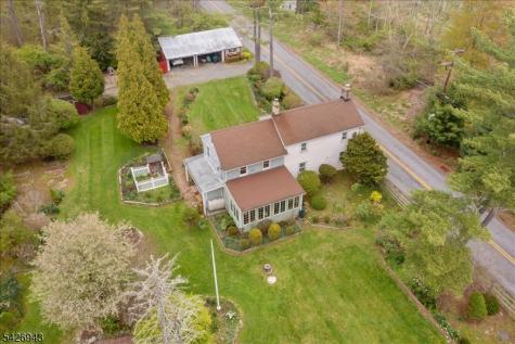 685 Woodglen Road Lebanon NJ 08826
