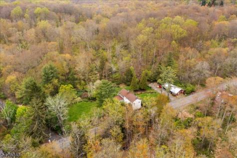 685 Woodglen Road Lebanon NJ 08826