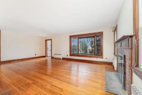 27 Union Road Clinton NJ 08809