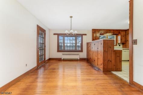 27 Union Road Clinton NJ 08809