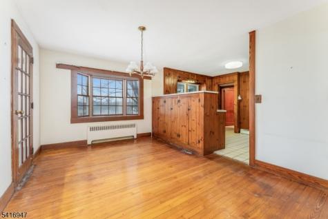 27 Union Road Clinton NJ 08809