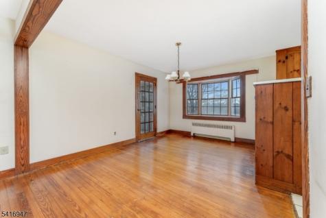 27 Union Road Clinton NJ 08809