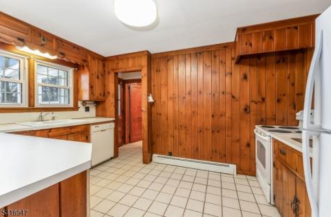 27 Union Road Clinton NJ 08809
