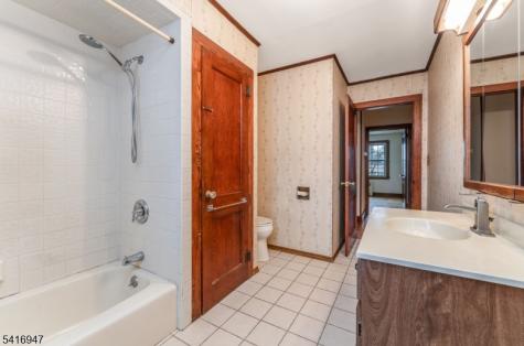 27 Union Road Clinton NJ 08809