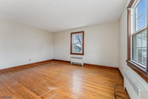 27 Union Road Clinton NJ 08809