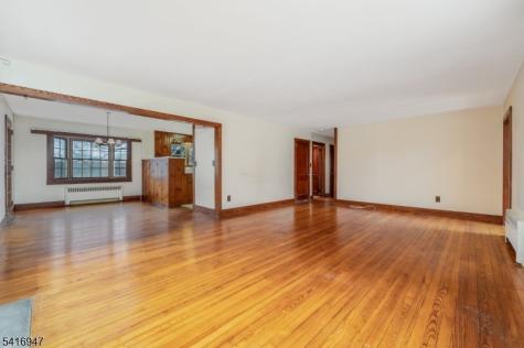 27 Union Road Clinton NJ 08809