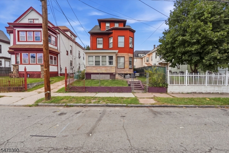 203 17TH Avenue Paterson NJ 07504
