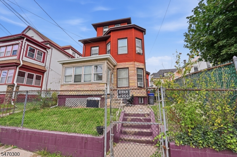 203 17TH Avenue Paterson NJ 07504