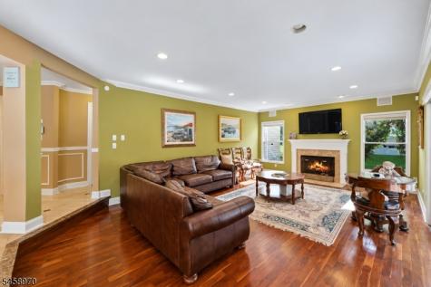 3 Alexandria Drive East Hanover NJ 07936