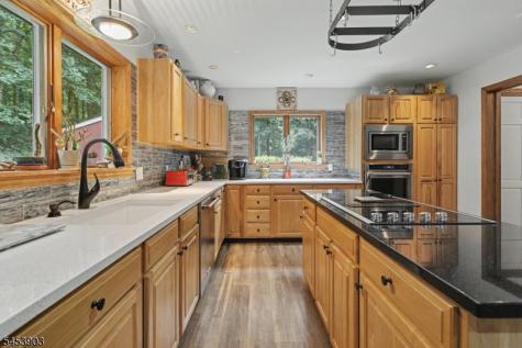 6 Garner Road Bethlehem NJ 08804