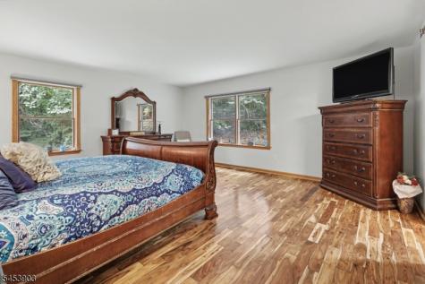 6 Garner Road Bethlehem NJ 08804