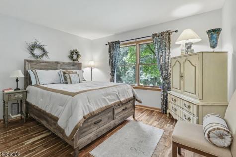 6 Garner Road Bethlehem NJ 08804