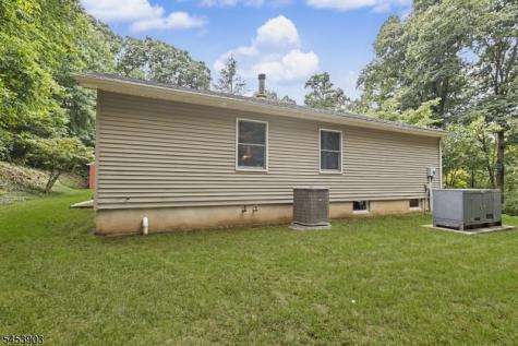 6 Garner Road Bethlehem NJ 08804