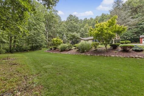 6 Garner Road Bethlehem NJ 08804