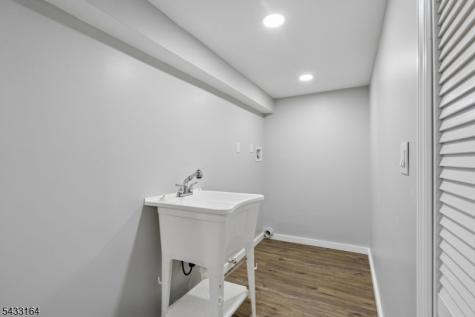 52 Central Avenue Dover NJ 07801