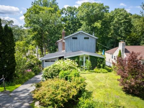 2 Algonquin Trail Jefferson NJ 07885