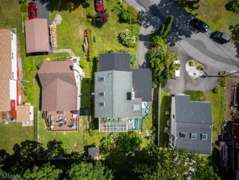 2 Algonquin Trail Jefferson NJ 07885