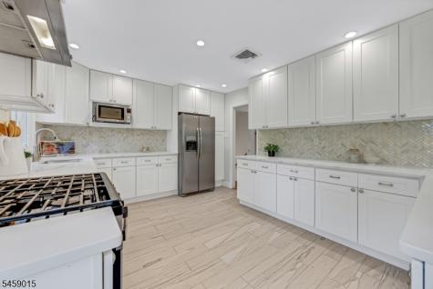 9 Edgewood Avenue West Orange NJ 07052