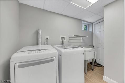9 Edgewood Avenue West Orange NJ 07052