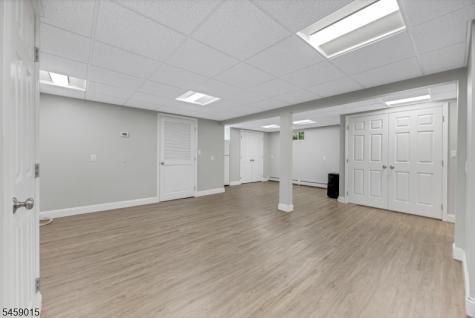 9 Edgewood Avenue West Orange NJ 07052