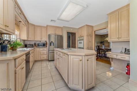 95 Pleasant Run Road Readington NJ 08822