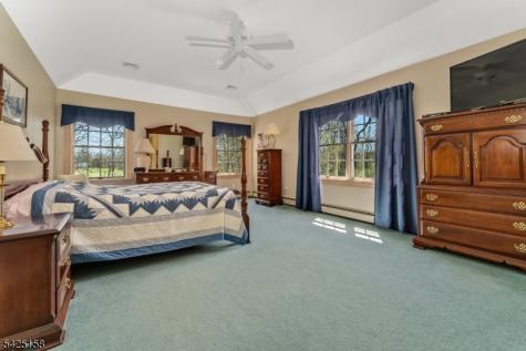 95 Pleasant Run Road Readington NJ 08822