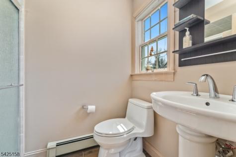 95 Pleasant Run Road Readington NJ 08822