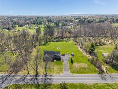 95 Pleasant Run Road Readington NJ 08822