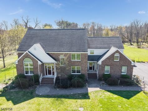95 Pleasant Run Road Readington NJ 08822