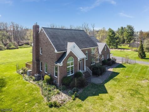 95 Pleasant Run Road Readington NJ 08822