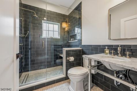 16 Oakview Avenue Maplewood NJ 07040