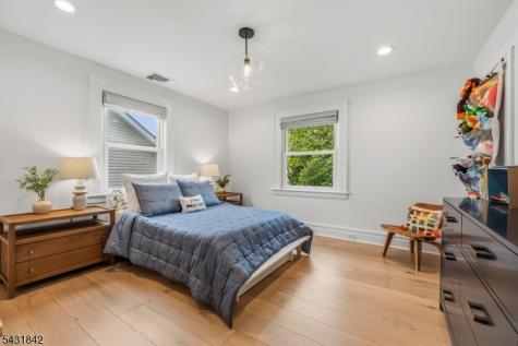 16 Oakview Avenue Maplewood NJ 07040